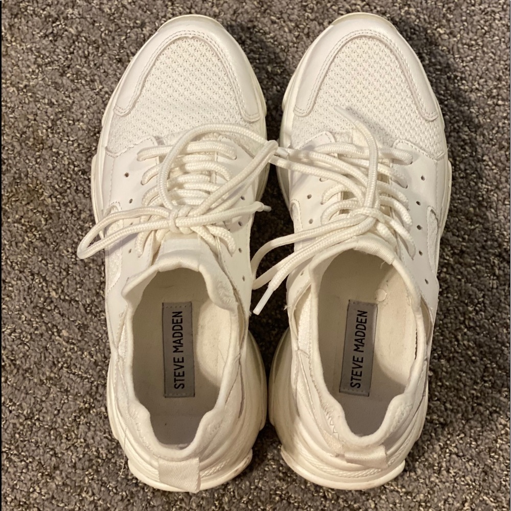 Steve Madden athletic/lifestyle sneakers